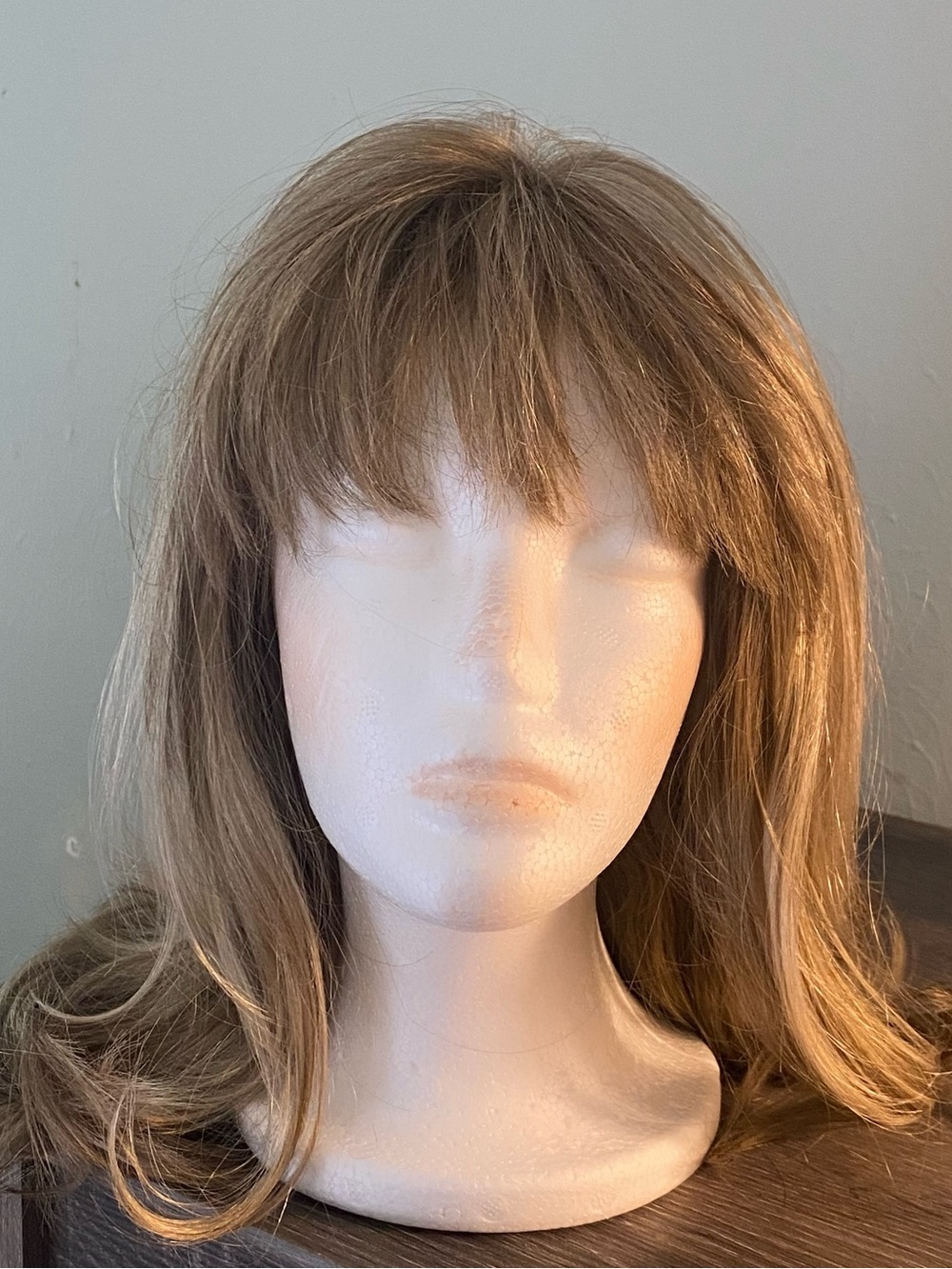 Jolie by Envy in ginger cream. Dark Beige Blonde with lt beige blonde highlights